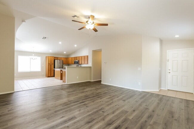 Photo - 501 S 125th Ave