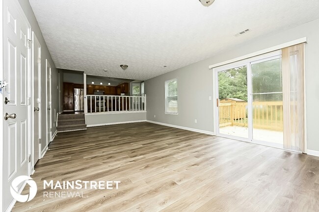 Photo - 3042 Medina Dr