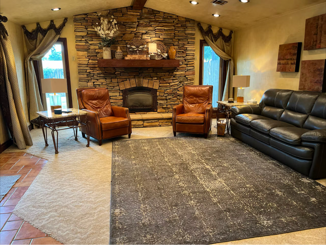 Photo - 910 Washington St