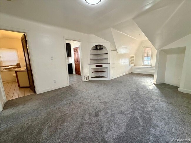 Photo - 6120 Middlesex St