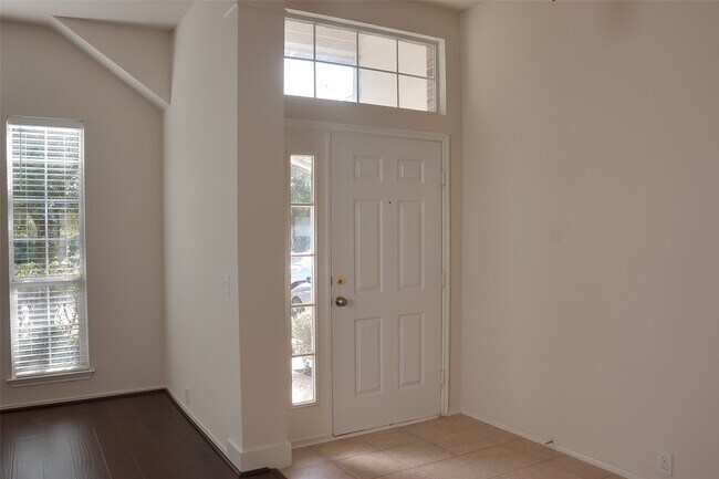 Building Photo - 19314 Chislestone Ln