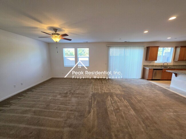 5389 Sable Wood Ln
