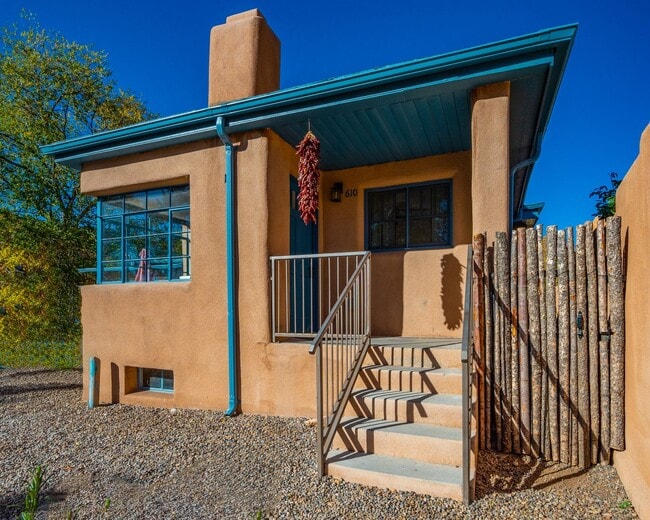 Building Photo - Gomez Road Unit 1 Rental