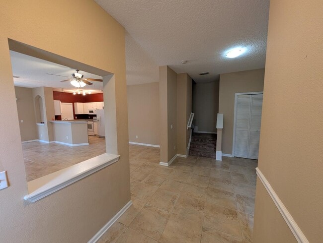 Photo - 1736 Forest Lake Cir W