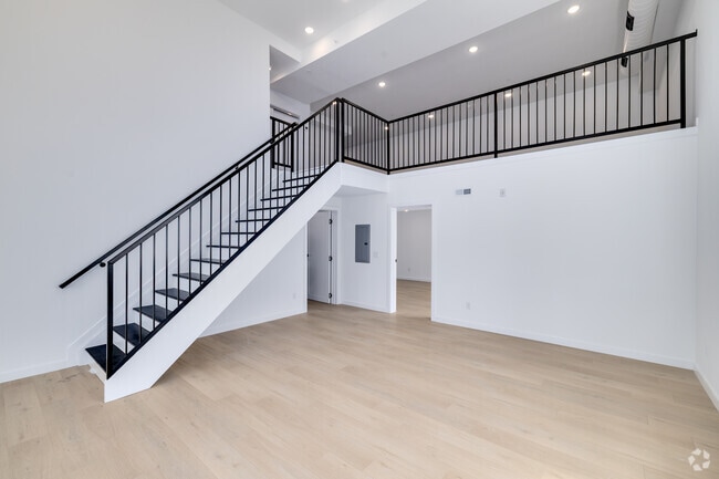 2BR, 2BA - 1,215SF - Living Room