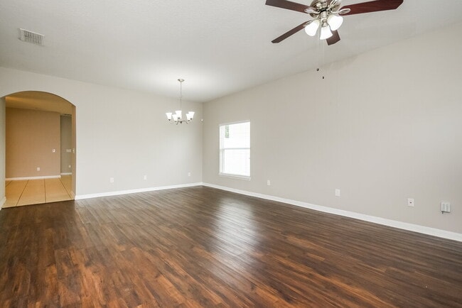 Photo - 336 Marathon Ln