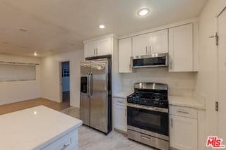 837 Sunset Ave