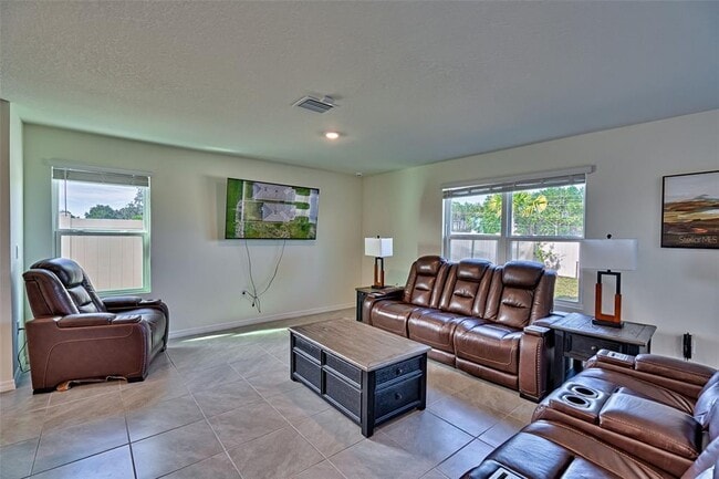 Photo - 1100 NW 248th Wy