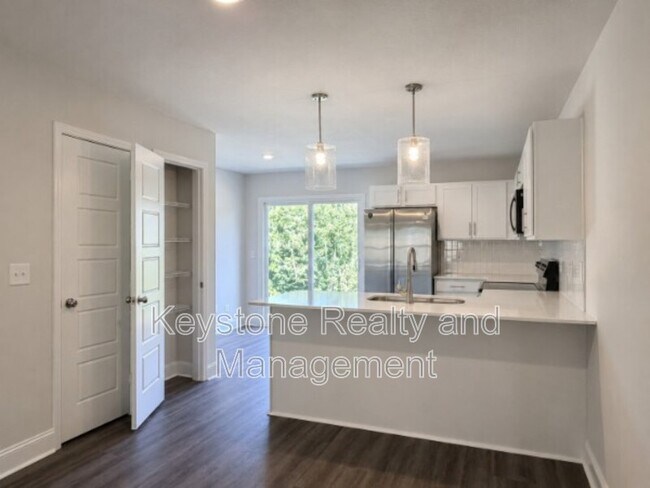 1304 Woodland Vly Ln