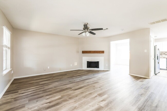 Photo - 2431 Fox River Ln