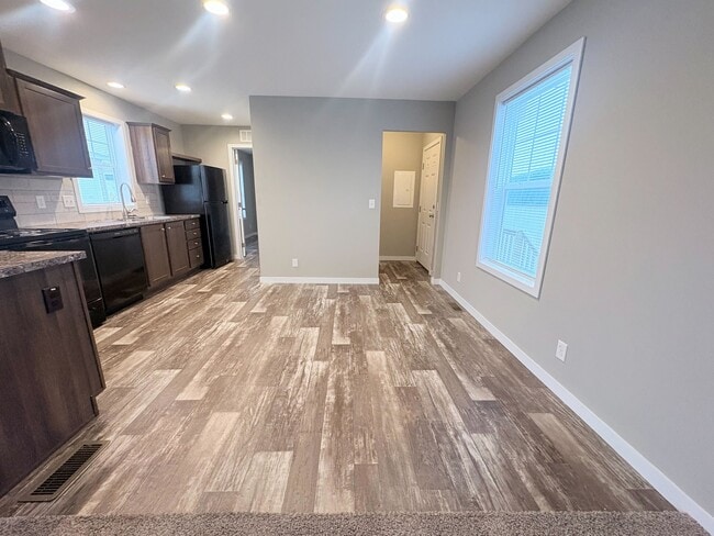 Photo - 10610 State Rte 762