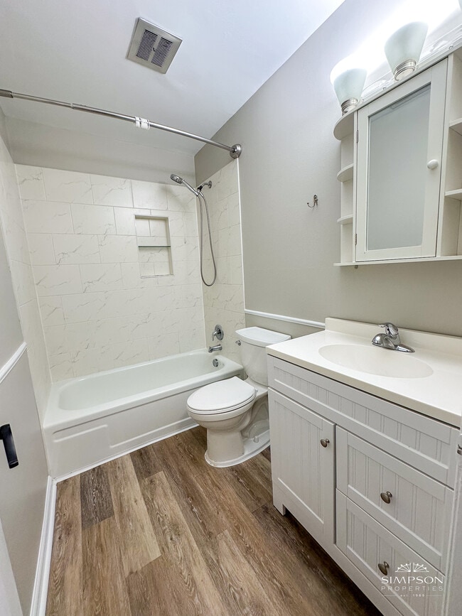 Photo - 408 Spring Hill Rd