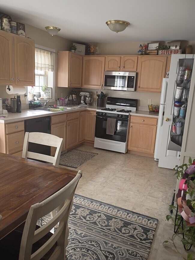 Photo - 428 Indian Rock Cir