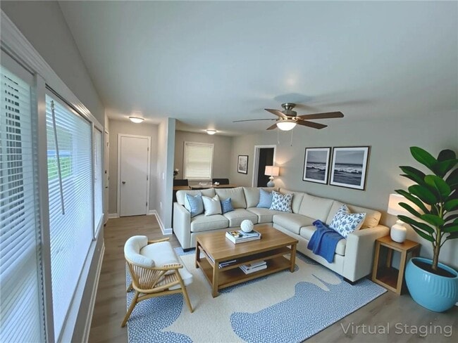 Photo - 4555 Hillpine Rd