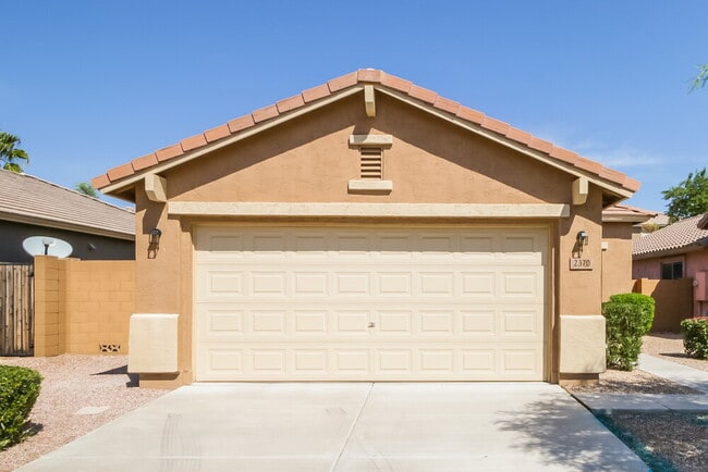 Building Photo - 2370 W Gold Dust Ave