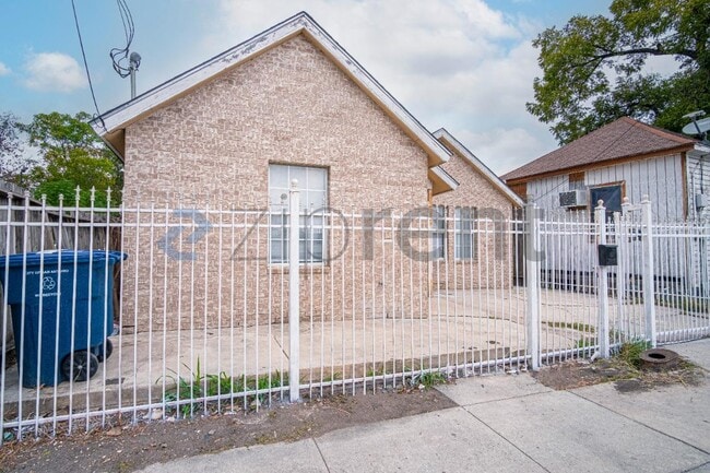 Photo - 717 N Colorado St