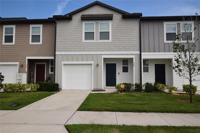 Photo - 720 Madison Dr
