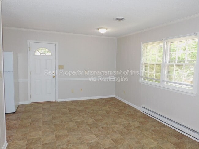 Photo - 2006 Creekwood Dr