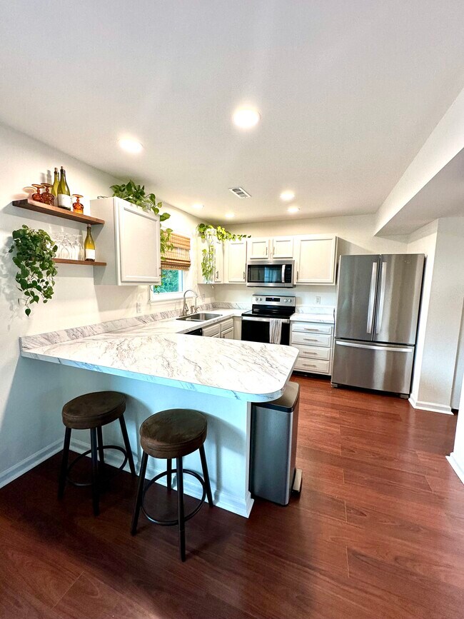 Photo - 66 Carriage House Dr