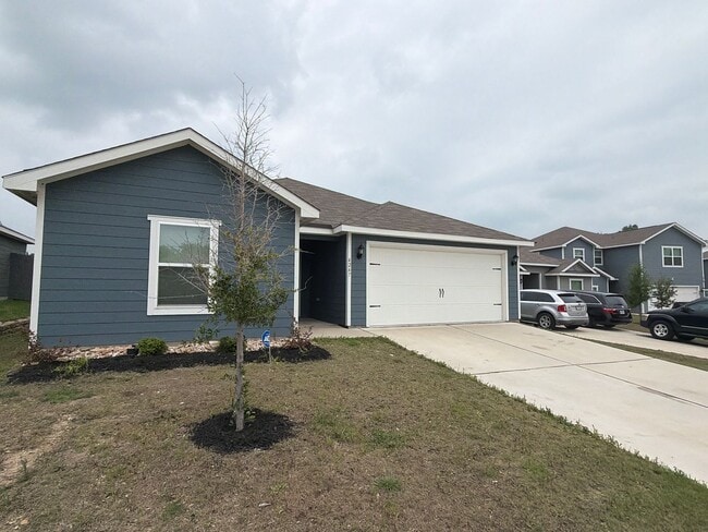 Building Photo - 3 BR/2BA | Newer Construction  Spacious Single-Story  | Covered Patio |With Flex Room!