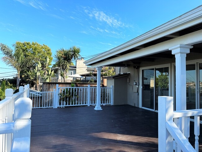 Terraza superior - 7410 Earldom Ave