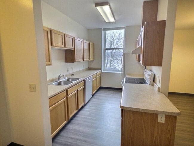 Photo - 823 Main Street Unit A/B/C/D C