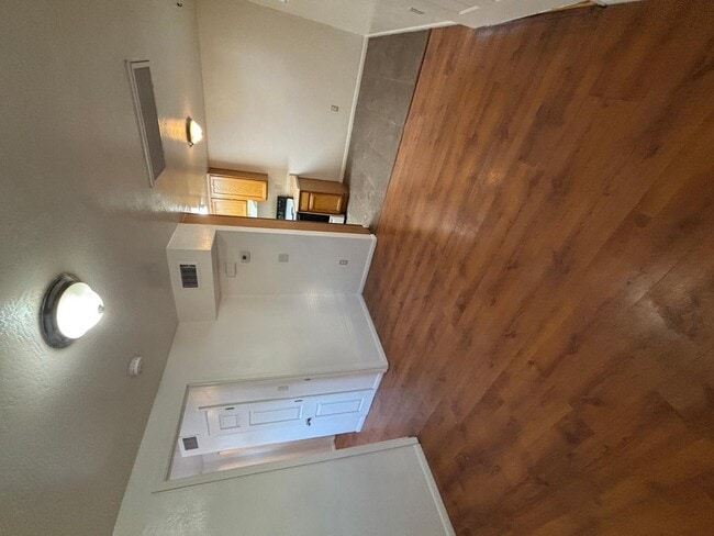 Photo - 809 N 9th Ave