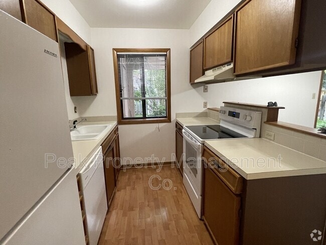 Building Photo - 514 Strachan Dr Rental