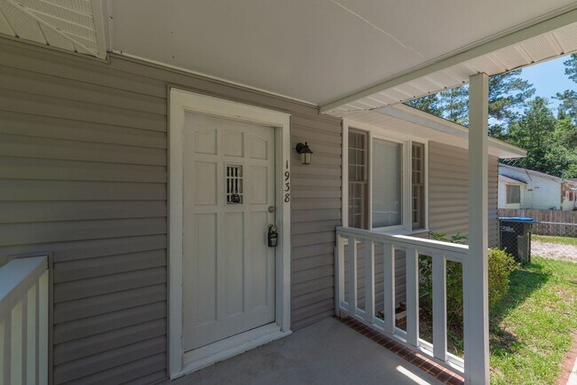 Photo - 1938 George Rd