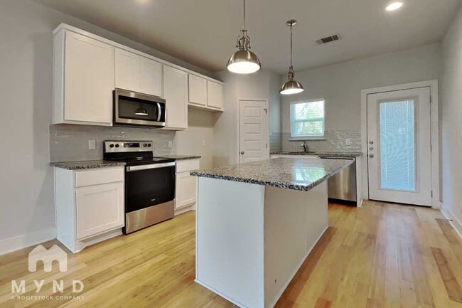 Photo - 423 Channing Ave