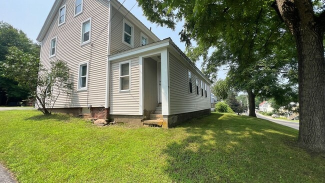 LO-73-75 Buffumsville Rd - LO-73-75 Buffumsville Rd Apartment Unit 75