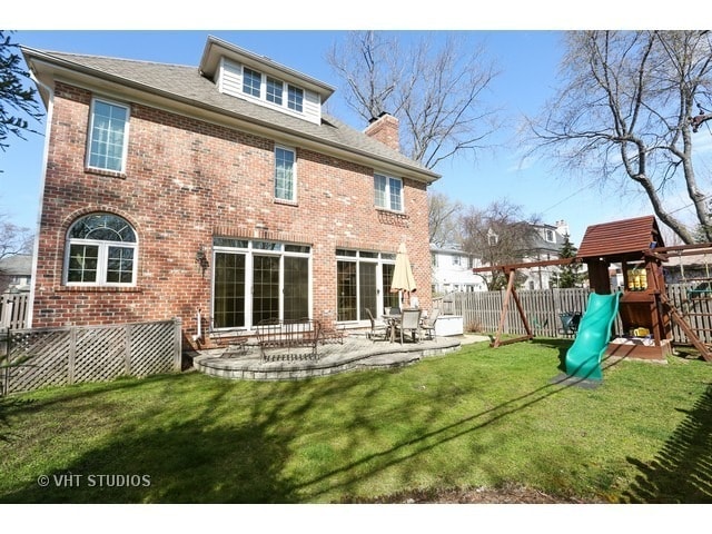 Photo - 557 N County Line Rd