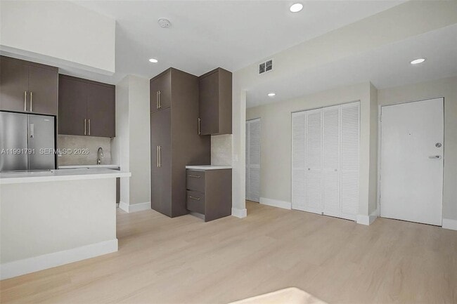 Photo - 694 NE 76th St Unit 6