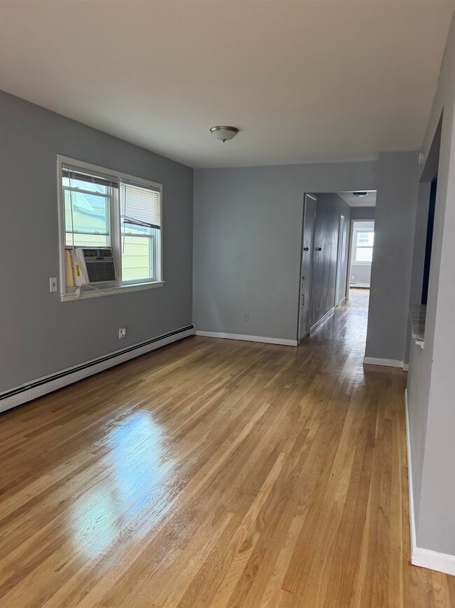 Photo - 78 W 54th St Unit 1