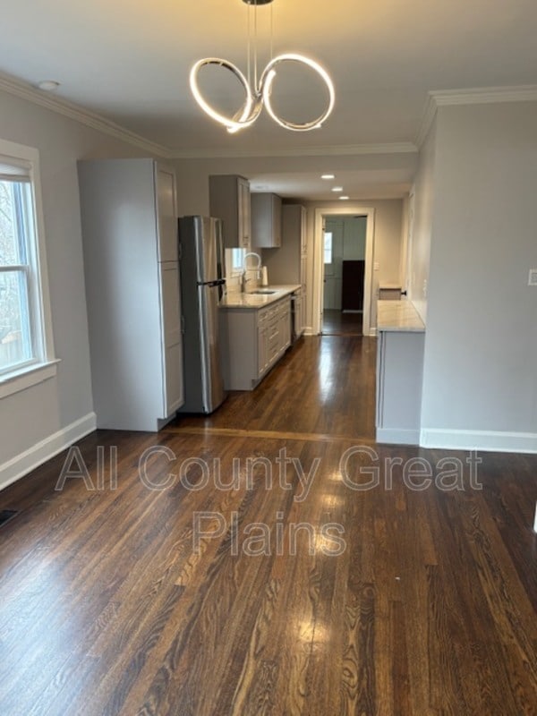 Photo - 310 E 70th Terrace