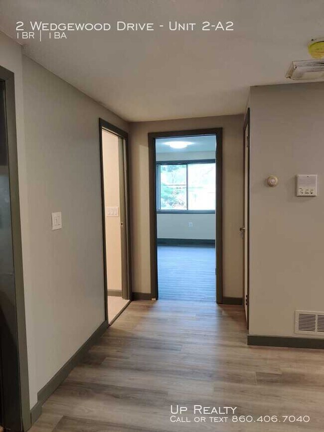 Photo - 2 Wedgewood Dr Unit 2-A2