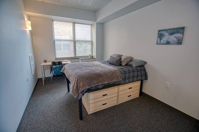 Collegetown Crossing - 307 College Ave