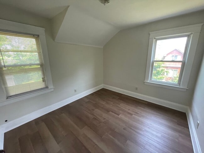 Photo - SECTION 8 and EDEN ACCEPTED!! Spacious New...