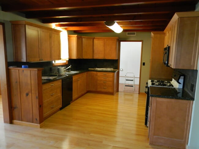 Photo - 1202 E Everett Pl