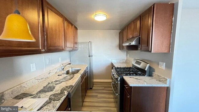 Photo - 4600 Duke St Unidad 817