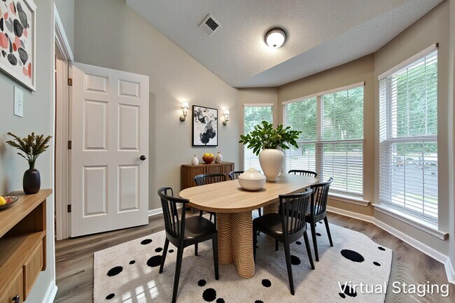 10374 Cottage Oaks Dr