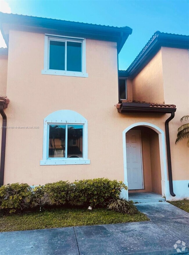 Building Photo - 12080 SW 268th St Rental