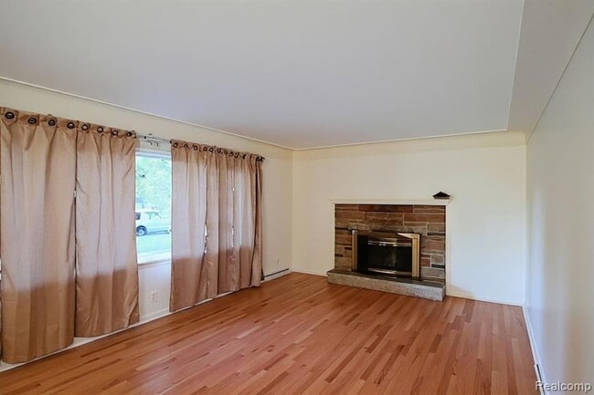 Photo - 734 N Monroe St