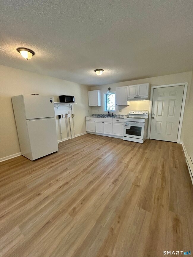 Photo - 22 Spring St Unit B