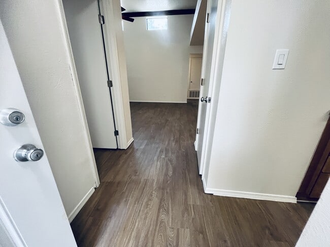 Photo - 10333 Camino Del Oso NE