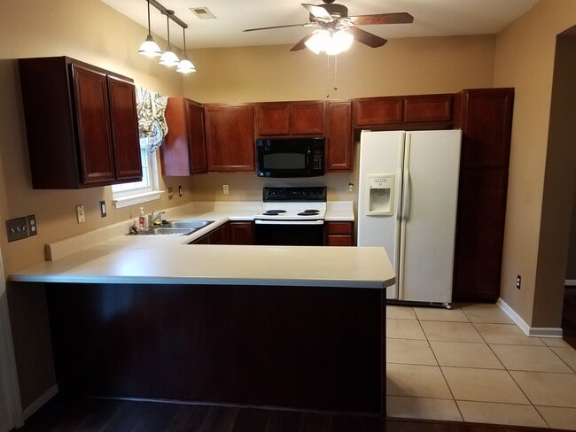 Photo - 35 Spring Crossing Circle