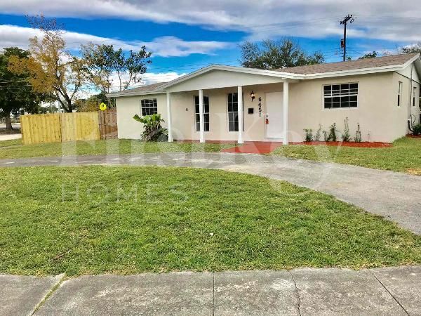 Photo - 6451 SW 2nd St