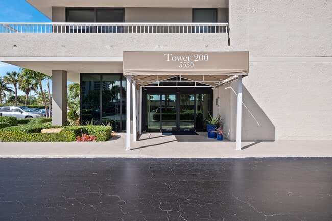 Photo - 5550 N Ocean Dr Unit 9d