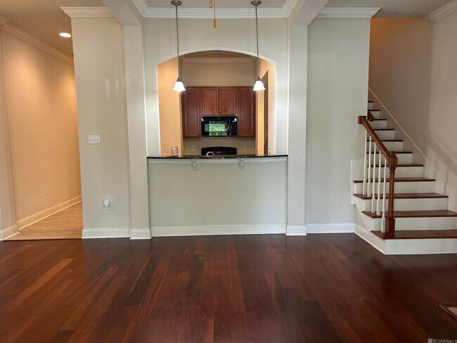 Photo - 2137 S Commerce Ave