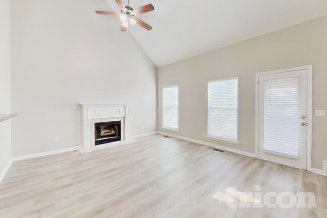 1638 Zurich Dr